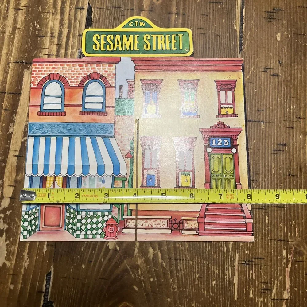 Vintage Sesame Street Friends Cardboard Decor Good Condition